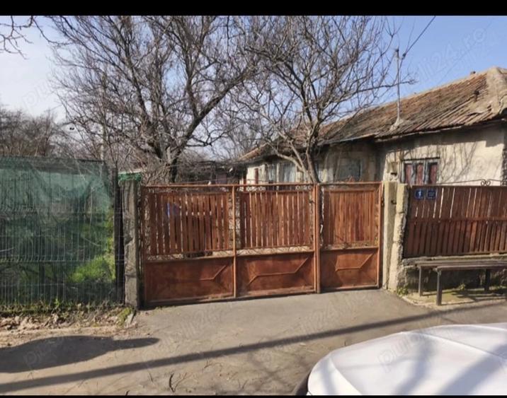 Casă cu Teren 322 Mp în Central