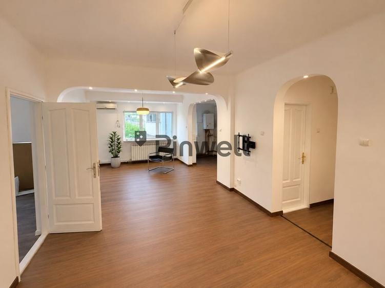 Apartament cu 2 camere semidecomandat, mobilat în Eminescu