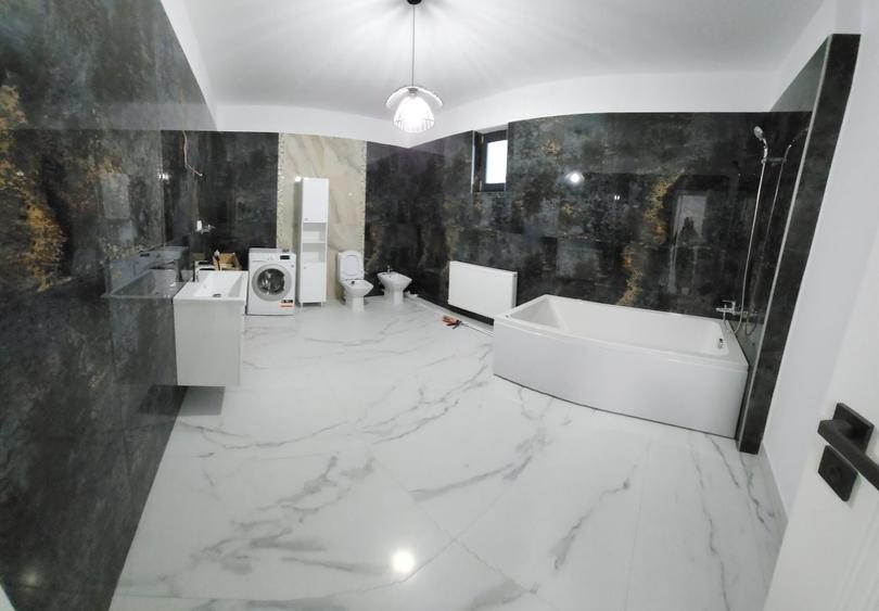Casă cu 4 camere cu Teren 350 Mp în Valea Adâncă