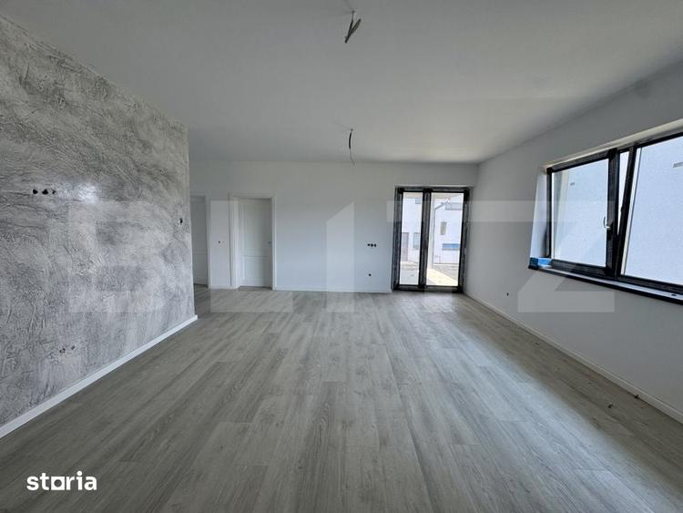 Casă cu 4 camere cu Teren 528 Mp în Corunca