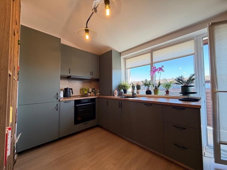 Apartament cu 2 camere semidecomandat, mobilat în Sânpetru