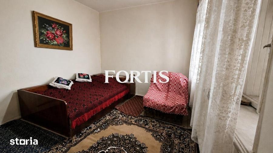 Casă cu 4 camere cu Teren 772 Mp în Șinca