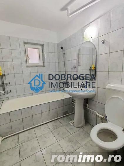 Apartament cu 2 camere decomandat în E3