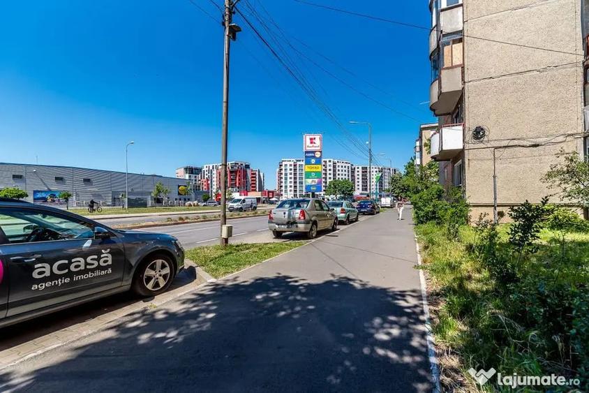 Apartament cu 2 camere decomandat în Central