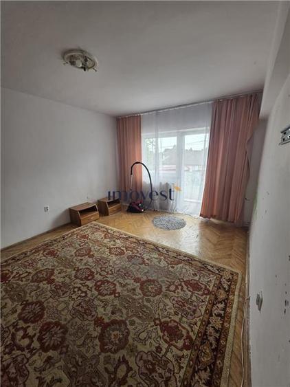 Apartament cu 2 camere decomandat în Micro 17