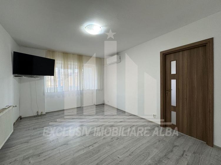 Apartament cu 2 camere semidecomandat în Cetate — fotografia 1
