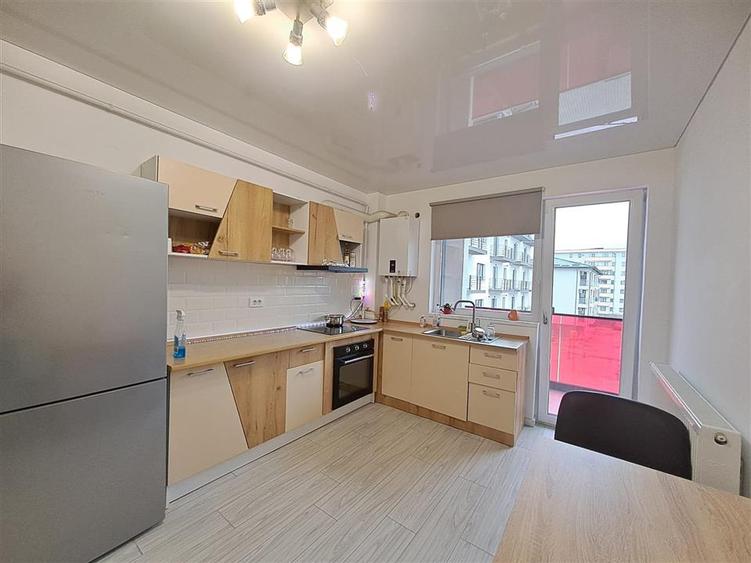 Apartament cu 2 camere decomandat în Vișani