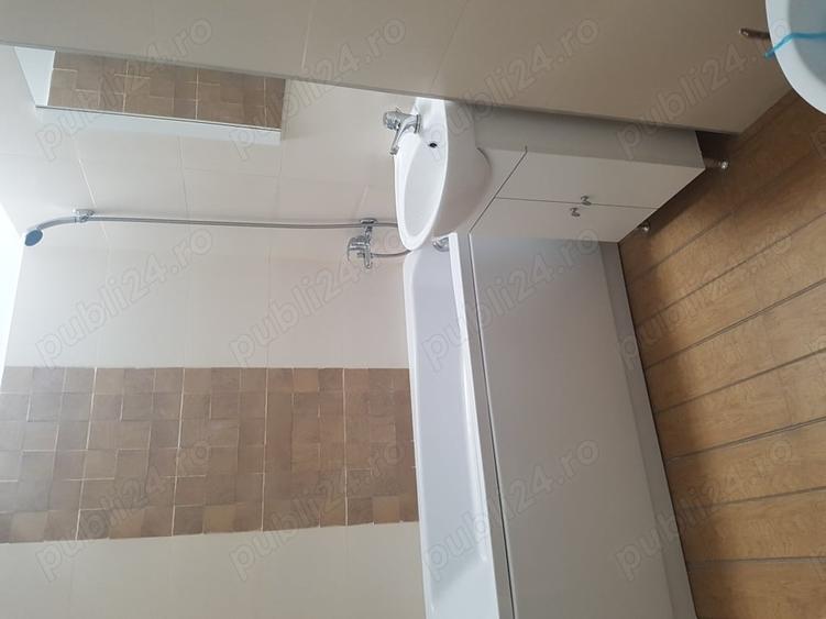 Garsonieră decomandată în Baza 3