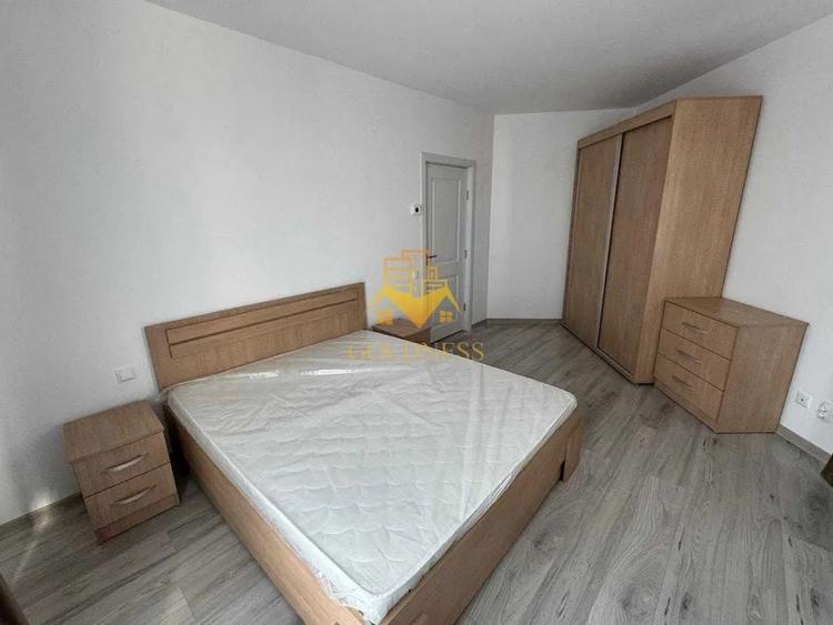 Apartament cu 3 camere decomandat, mobilat în Iris