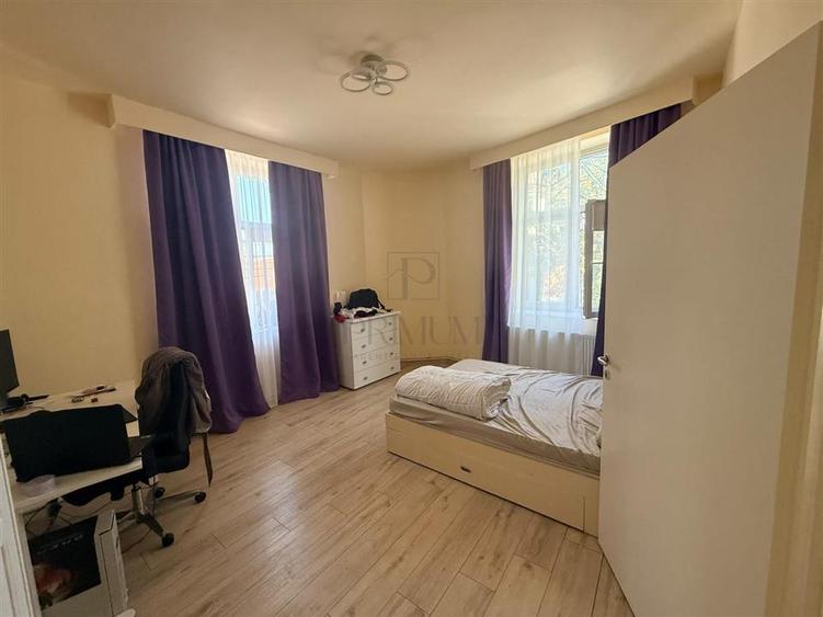Apartament cu 3 camere decomandat în Traian