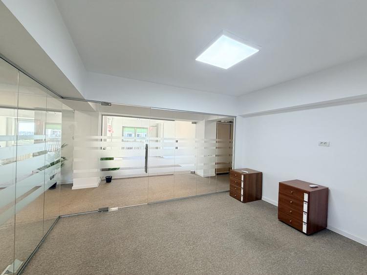 Apartament cu 4 camere decomandat în Unirii