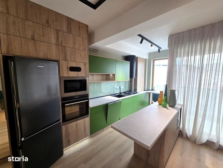 Apartament cu 3 camere semidecomandat în Domenii