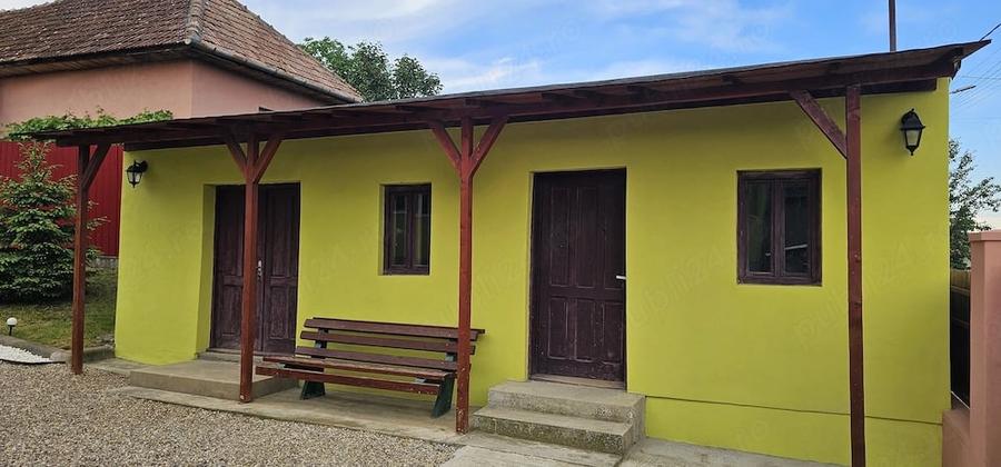 Casă cu 2 camere cu Teren 2936 Mp în Răscruci