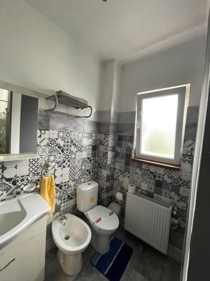 Apartament cu 2 camere semidecomandat, mobilat în Siloz