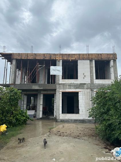 Casă cu 5 camere cu Teren 750 Mp în Central