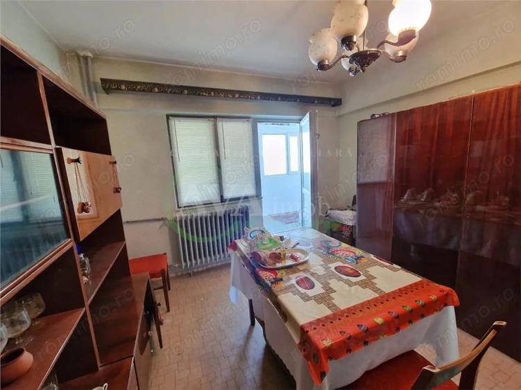 Apartament cu 4 camere decomandat în Bistrița Lac