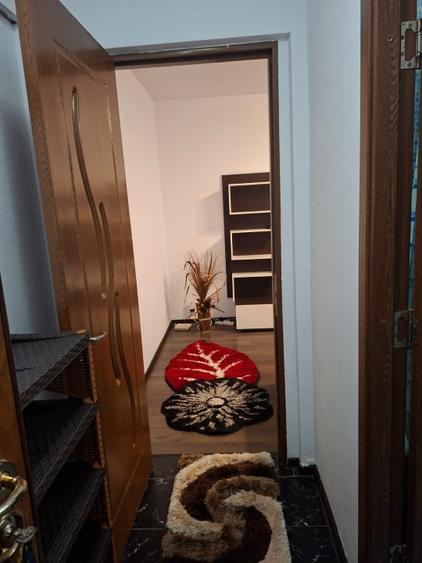 Apartament cu 2 camere semidecomandat în Tomis Nord