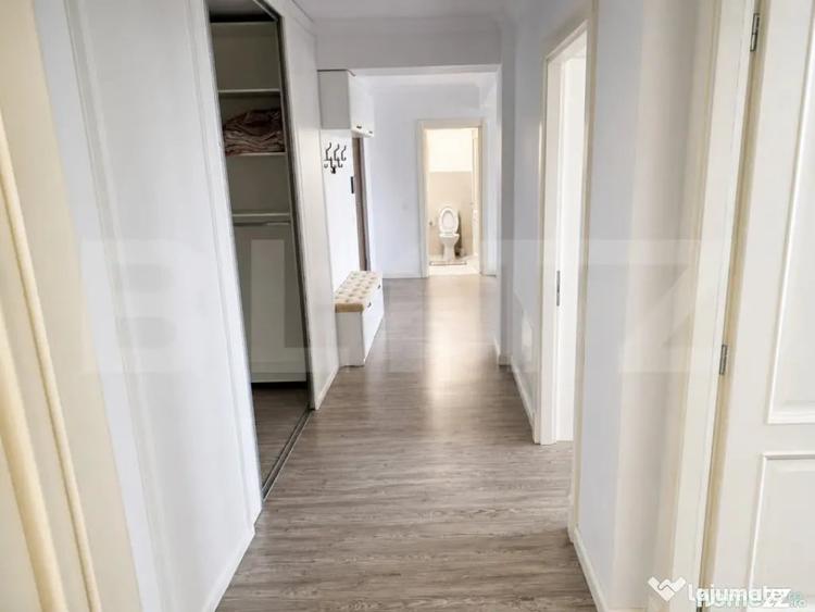Apartament cu 3 camere decomandat în Sud