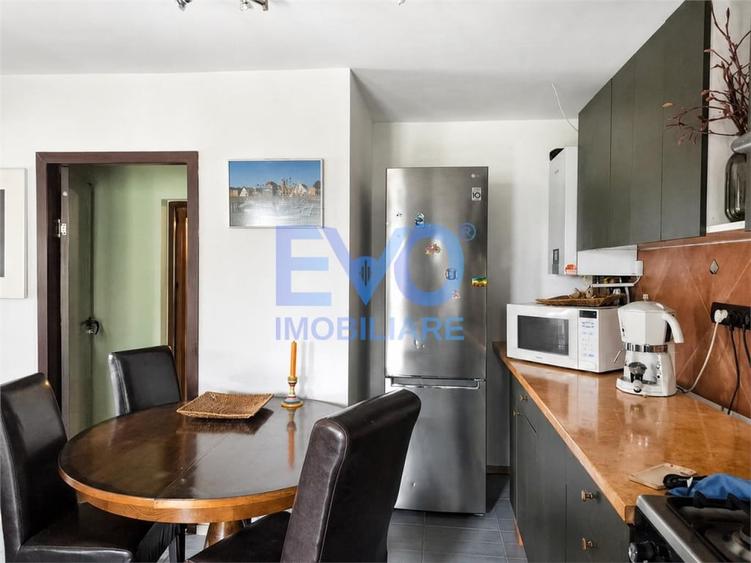 Apartament cu 2 camere decomandat în Valea Lupului