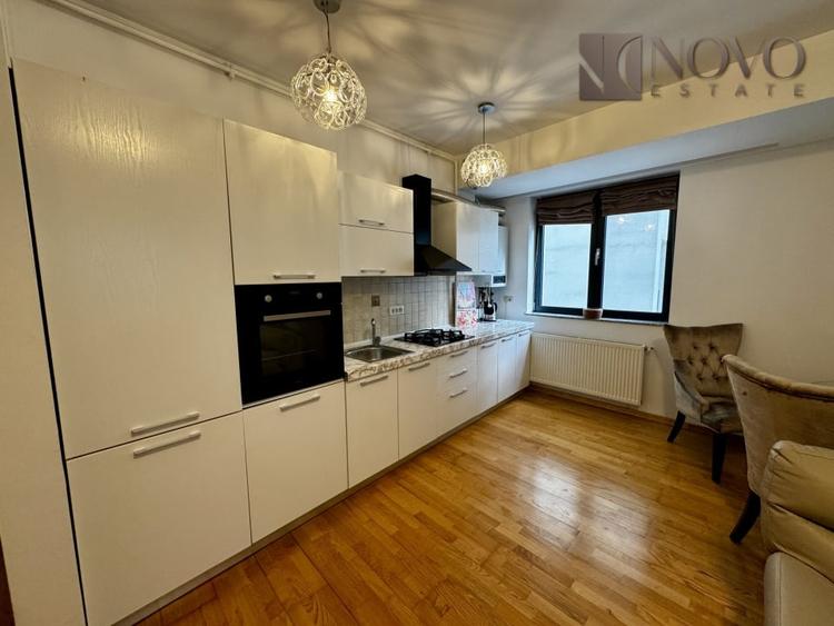 Apartament cu 3 camere semidecomandat, mobilat în Herăstrău