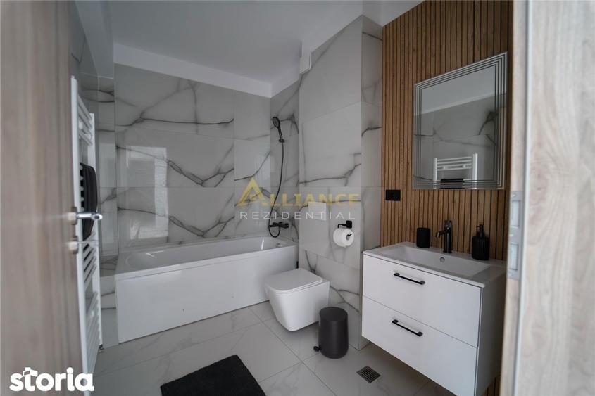 Apartament cu 3 camere în Central — fotografia 3