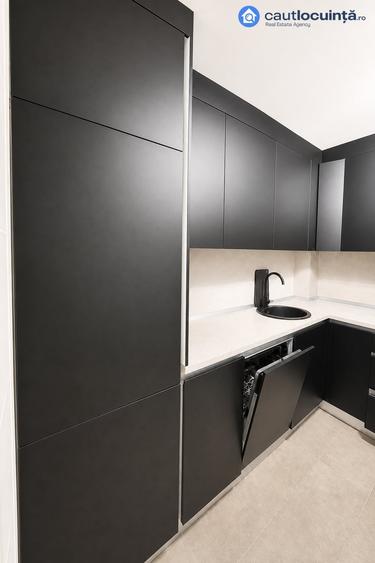 Apartament cu 3 camere decomandat, mobilat în Industriilor