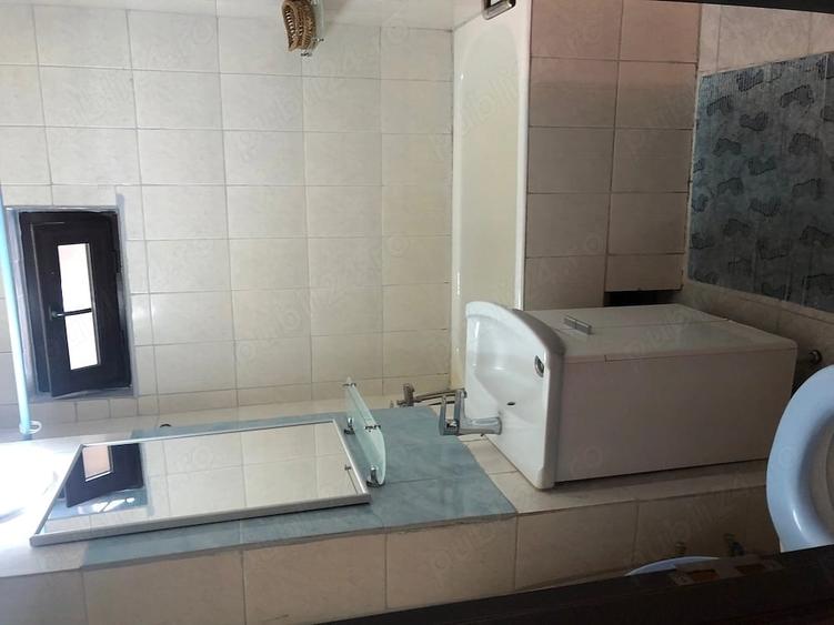 Apartament cu 3 camere semidecomandat în Gheorgheni