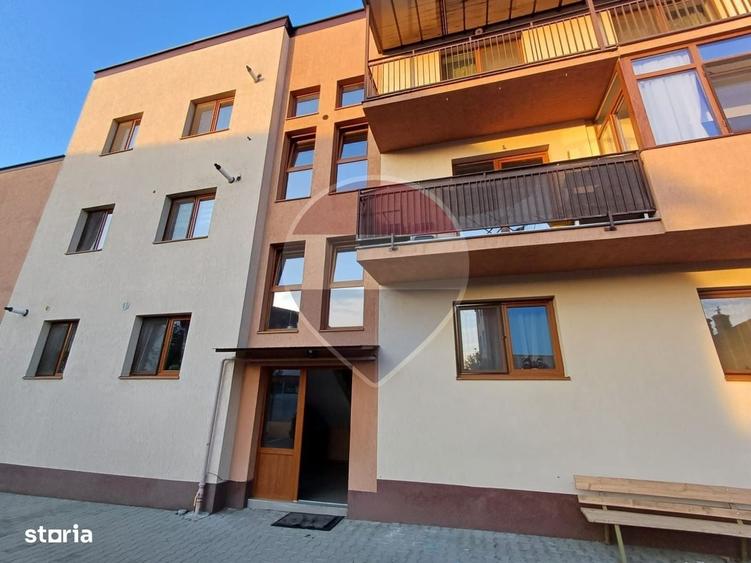 Apartament cu 3 camere în Piața Cluj