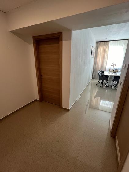 Apartament cu 2 camere decomandat în Vitan
