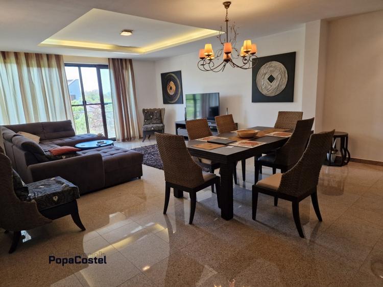 Apartament cu 4 camere decomandat, mobilat în Otopeni
