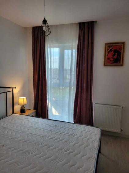 Apartament cu 2 camere semidecomandat, mobilat în Basarabia