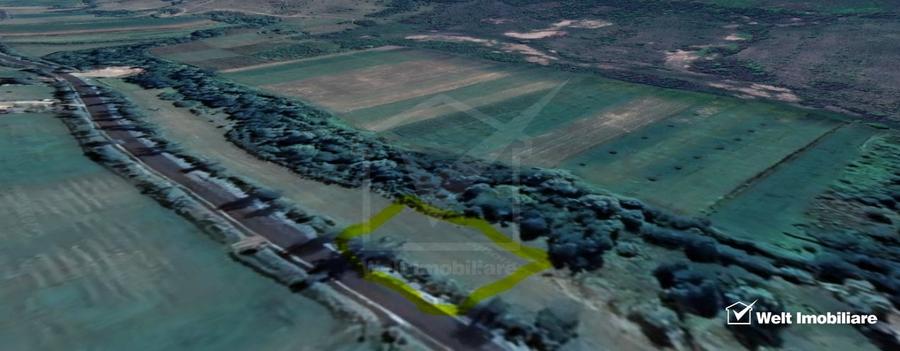 Teren agricol extravilan de 2250 mp, în Vultureni