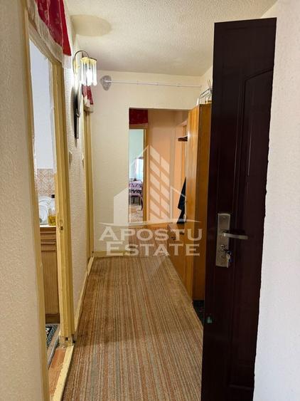 Apartament cu 3 camere decomandat, mobilat în Găești