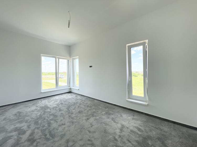 Duplex cu 3 camere cu Teren 330 Mp în Moșnița Veche