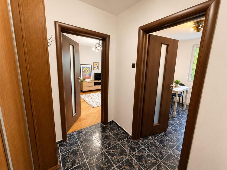 Apartament cu 2 camere semidecomandat, mobilat în Dristor