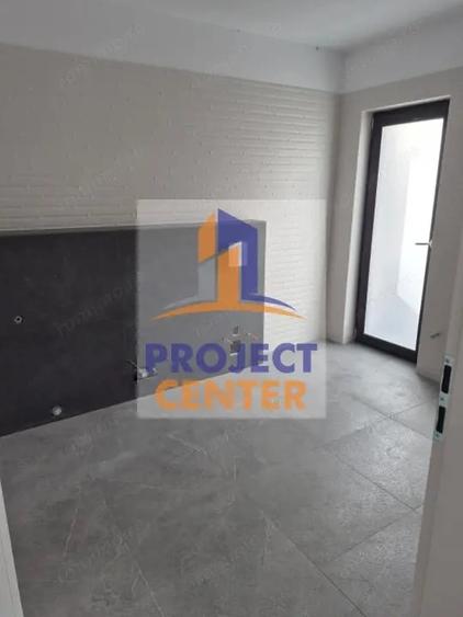 Casă cu Teren 563 Mp în Albota