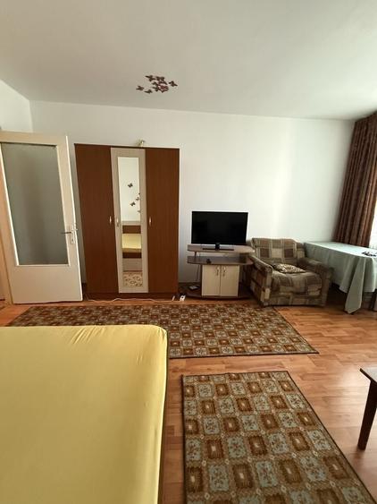 Garsonieră decomandată în Craiovei