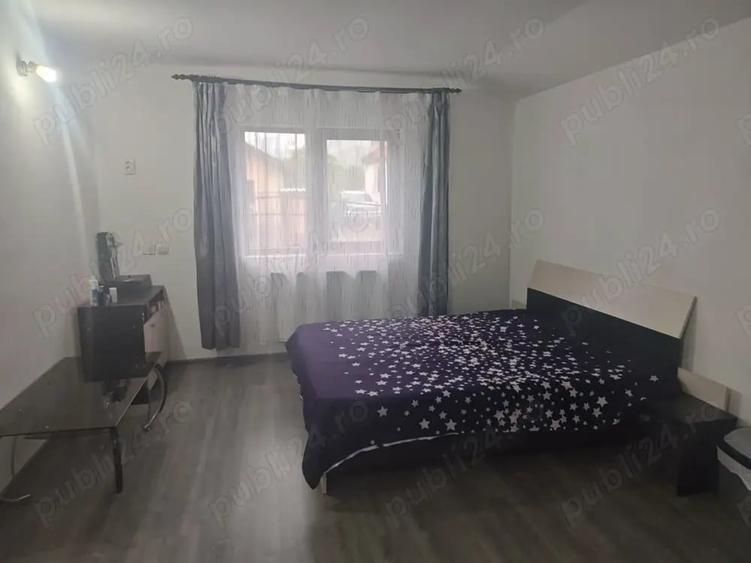 Casă cu 5 camere în Jiblea Veche