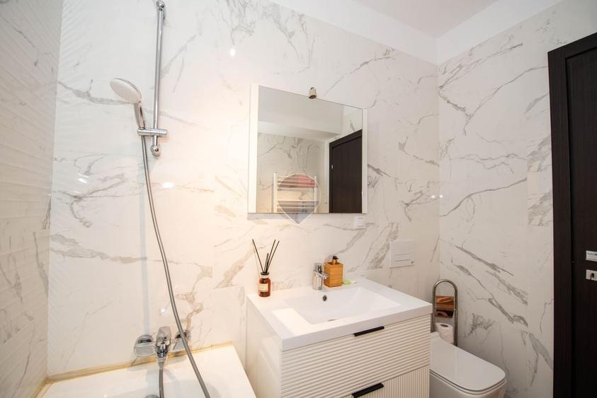 Apartament cu 3 camere decomandat, mobilat în Pipera