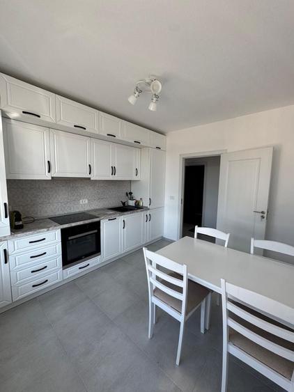 Apartament cu 2 camere decomandat în Cristian