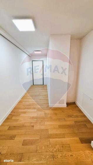 Apartament cu 4 camere decomandat în Centrul Civic