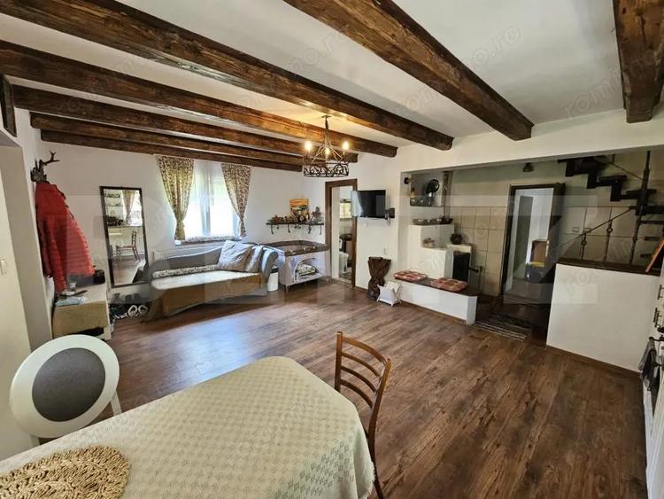 Casă cu Teren 1300 Mp în Ocoliș