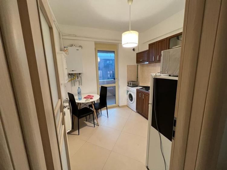 Persoana fizica inchiriez ap. 2 camere in cartier visoianu - 2