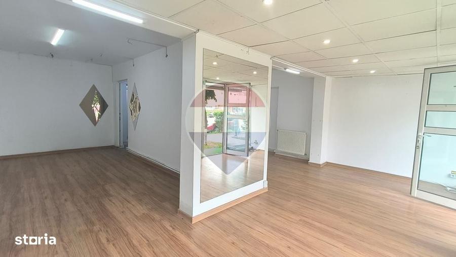 Spațiu comercial, de 60 mp, în Central