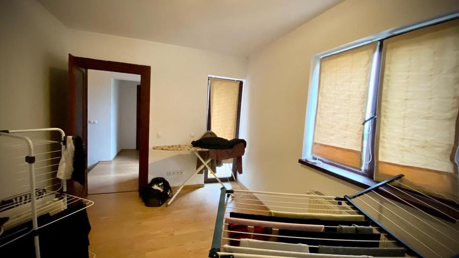 Apartament cu 3 camere decomandat, mobilat în Calea Dumbrăvii