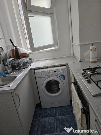 Apartament cu 2 camere semidecomandat în Sala Palatului