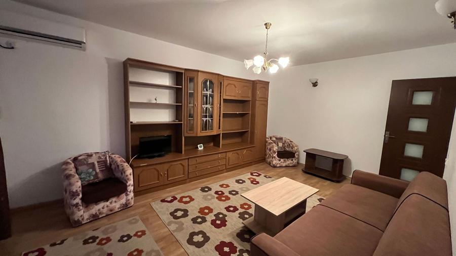 Apartament cu 3 camere decomandat în Gorjului