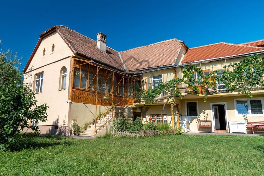 Casă individuală cu 8 camere cu Canalizare în Terezian