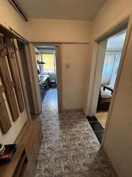 Apartament cu 2 camere semidecomandat, mobilat în Dristor
