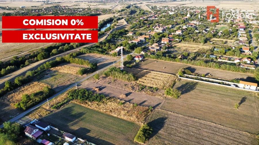 Teren Construcții intravilan de 2779 mp, în Parța